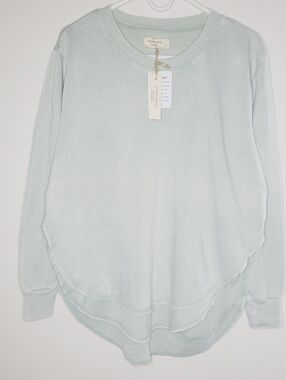 Ocean Drive Sweatshirt Light Green Soft Women's Small Asymmetrical Hem Bonfire